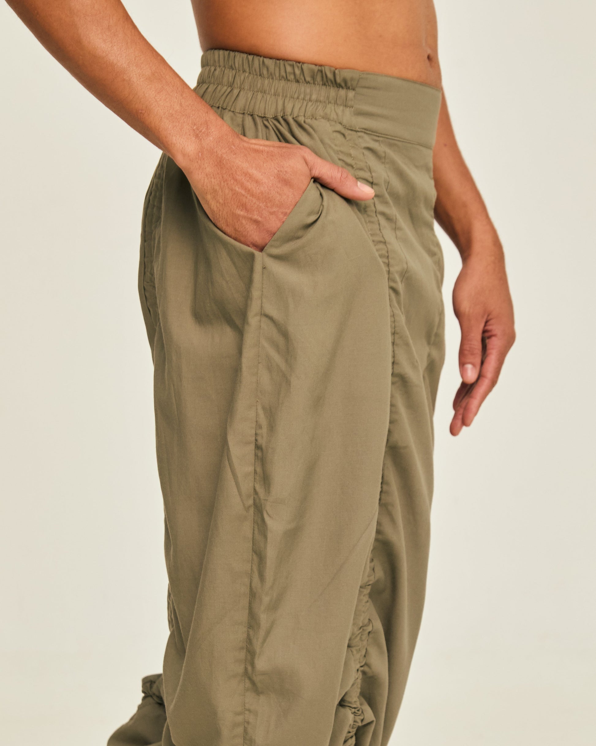 Calça Edson Floresta 02